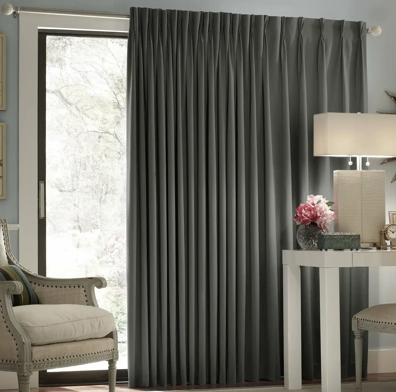 Get Luxury Blackout Curtains in dubai